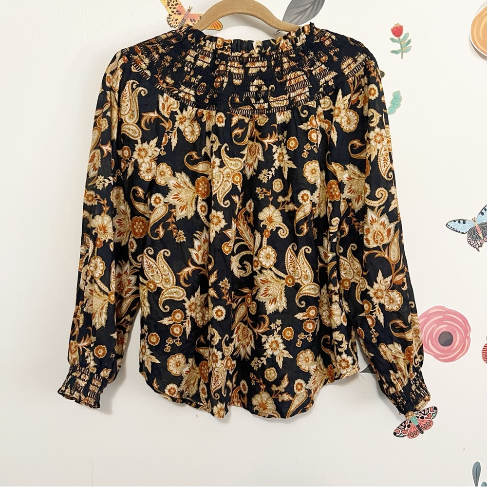 a.n.a Black and Tan Floral Smoked Blouse S NWT - Picture 2 of 9